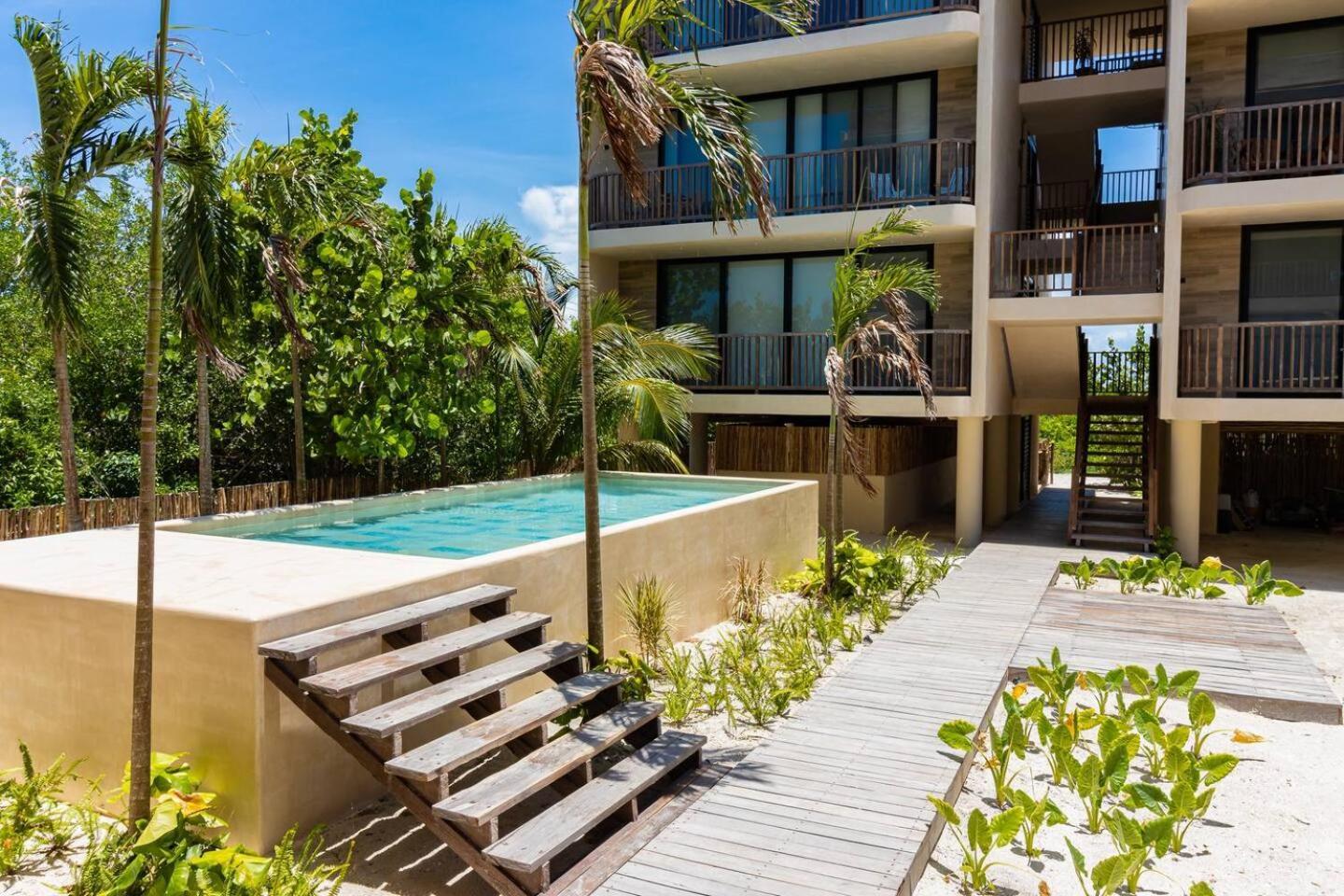 Pool View Loft Steps From The Ocean In Punta Cocos - C101 Hotel Isla Holbox Ngoại thất bức ảnh